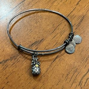 Alex and Ani burnished silver rhinestone pineapple bead bracelet. GUC!